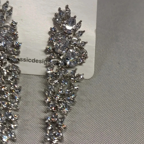 NWT Bridal chandelier earrings - Picture 2 of 4